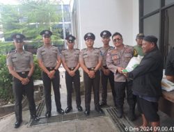 Bhabinkamtibmas dan Babinsa Harapan Mulya Amankan Distribusi Beras, Warga Apresiasi Dukungan Polda Metro Jaya