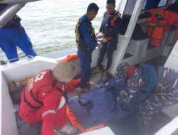 JAJARAN LANTAMAL III JAKARTA, LANAL PALEMBANG BERHASIL TEMUKAN KORBAN TENGGELAM DI PERAIRAN KUALA TUNGKAL