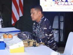 AKIBAT CUACA BURUK, DANLANTAMAL III JAKARTA MENGHENTIKAN SEMENTARA PEMBONGKARAN  PAGAR LAUT DI TANJUNG PASIR TANGERANG BANTEN