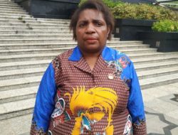 Aloysia Hahare: Terkait Pilkada Kabupaten Asmat, Sebagai penyelenggara negara dan sebagai warga masyarakat  Harus Menghargai Keputusan MK