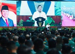 DANLANTAMAL III JAKARTA MENGIKUTI PENGARAHAN PRESIDEN RI PRABOWO SUBIANTO KEPADA KOMANDAN SATUAN JAJARAN TNI