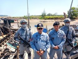 Bakamla RI Tertibkan 35 Ponton Tambang Pasir Timah Ilegal di Perairan Bangka Barat