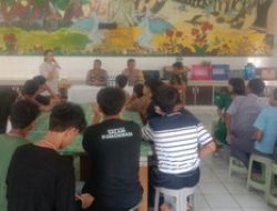 Kapolsek Jatisampurna Kunjungi Yayasan Kampus Diakoneia Modern, Beri Edukasi Bahaya Kenakalan Remaja