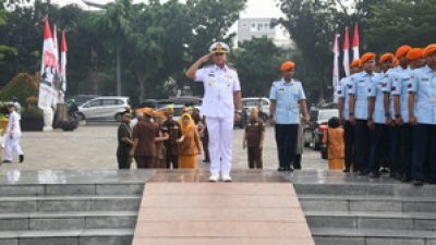 KENANG JASA PARA PAHLAWAN, KODAERAL III IKUTI ZIARAH HARI VETERAN NASIONAL