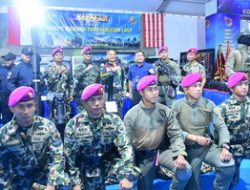 MASYARAKAT ANTUSIAS SERBU NAVY FAIR 2025